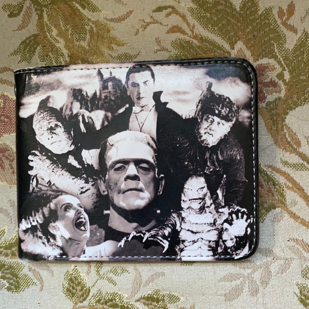 New universal studios wallet the munsters